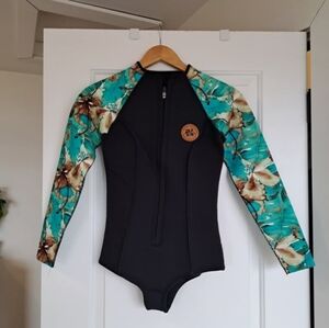 Floral Long Sleeve Wetsuit